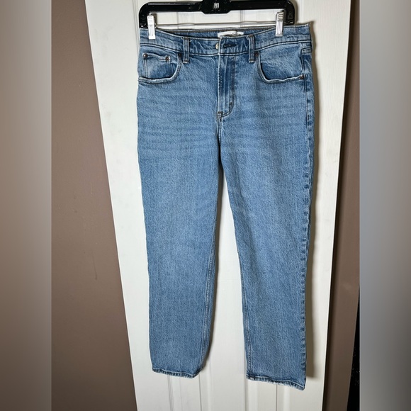 Abercrombie & Fitch Denim - Abercrombie & Fitch Curve Love Mid Rise Straight Jeans - Light Wash Denim SZ 29